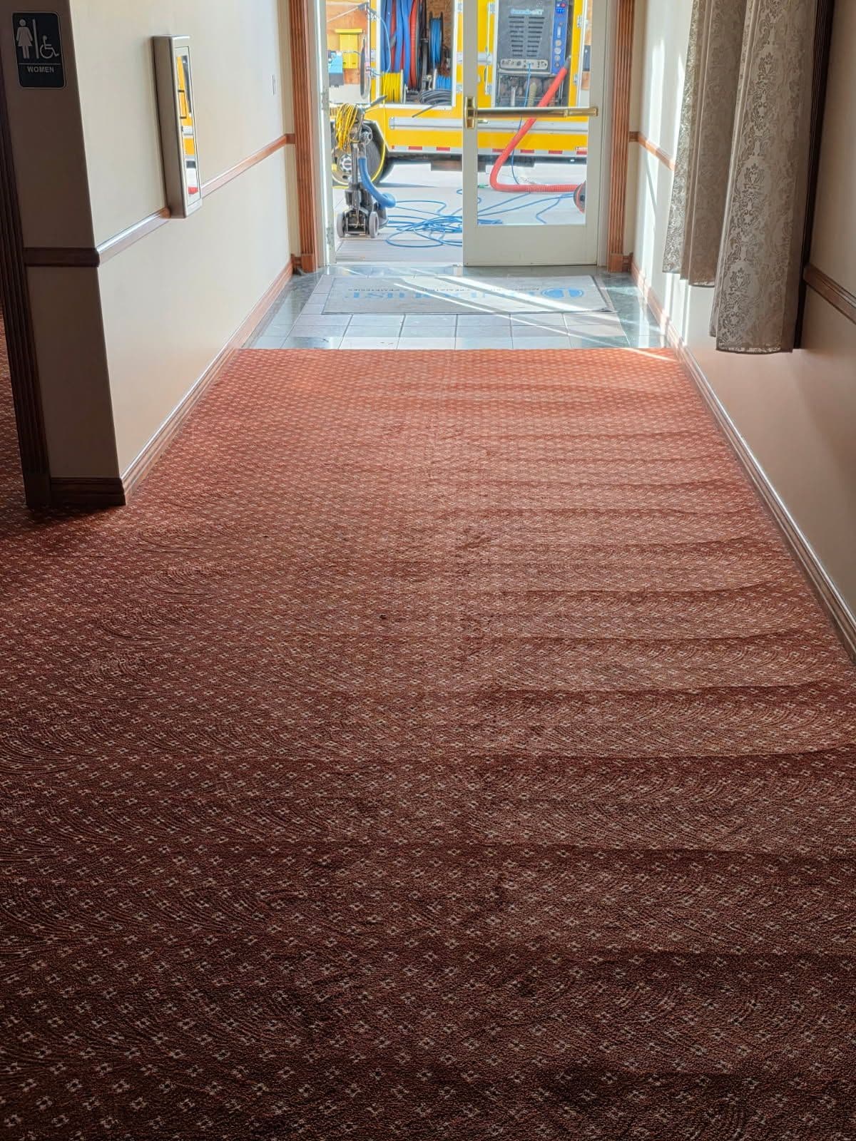 Project Commercial Carpet Cleaning Success – Before and After image