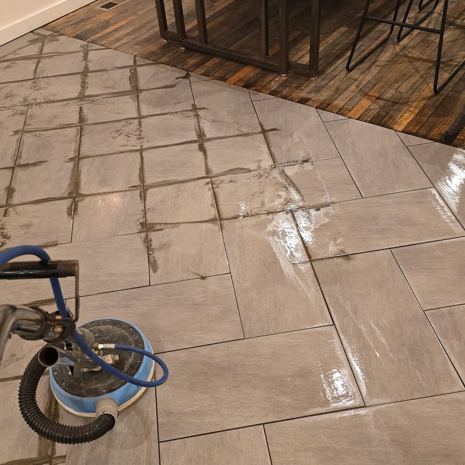 Sparkling Floors with Advanced Tile Cleaning